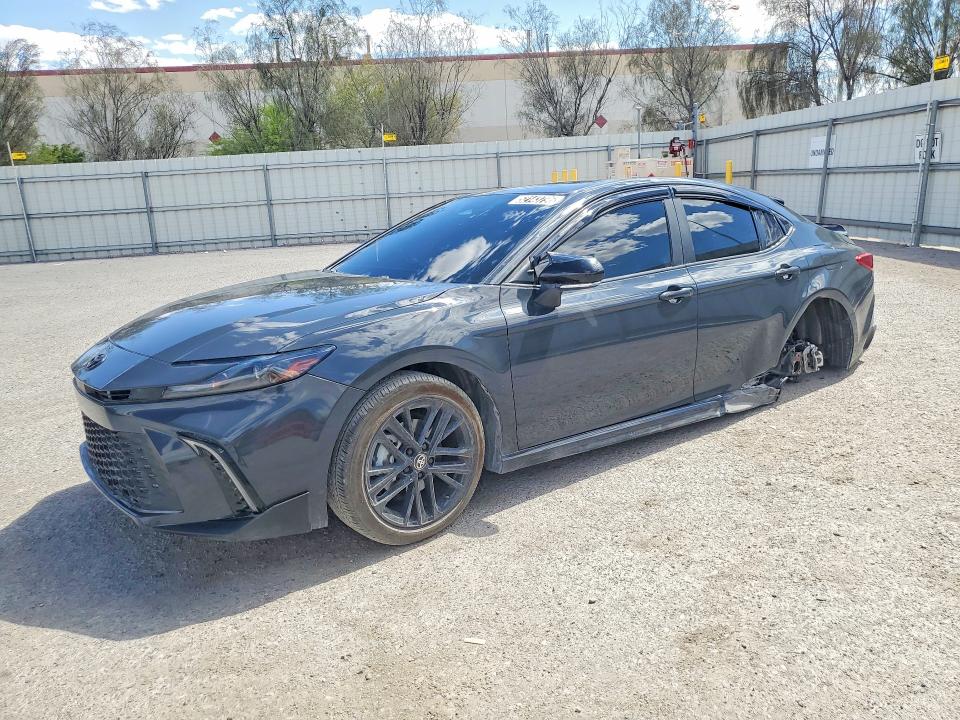 2025 TOYOTA CAMRY SE - 1