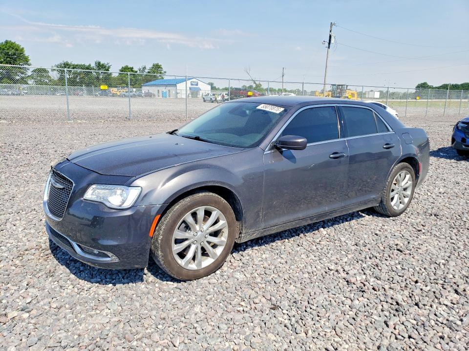 2016 CHRYSLER 300 LIMITED - 1