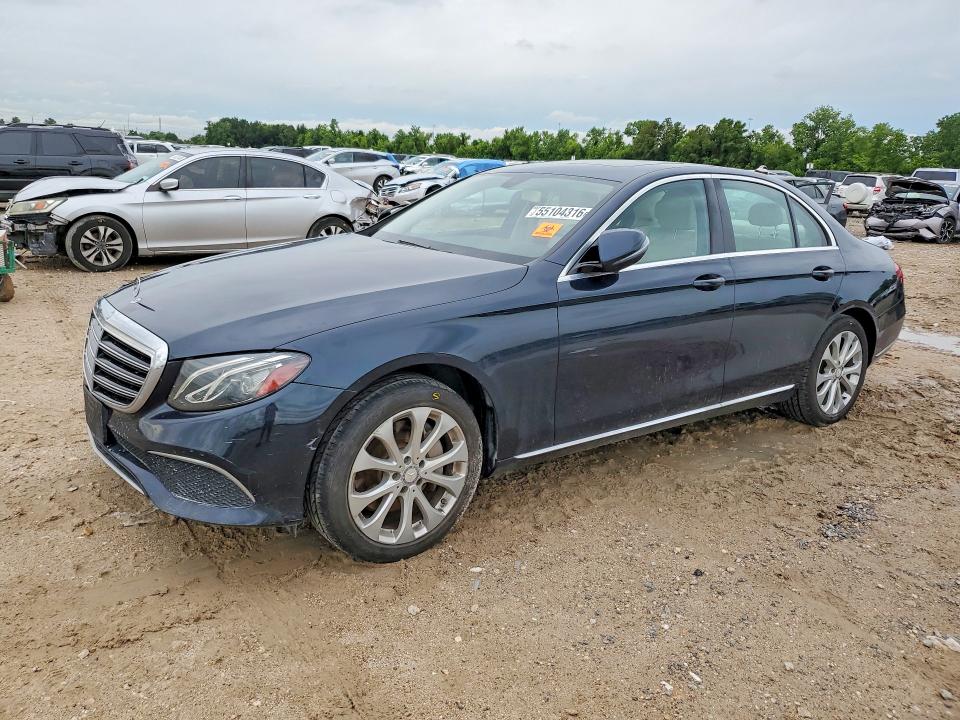 2017 MERCEDES-BENZ E 300 - 1