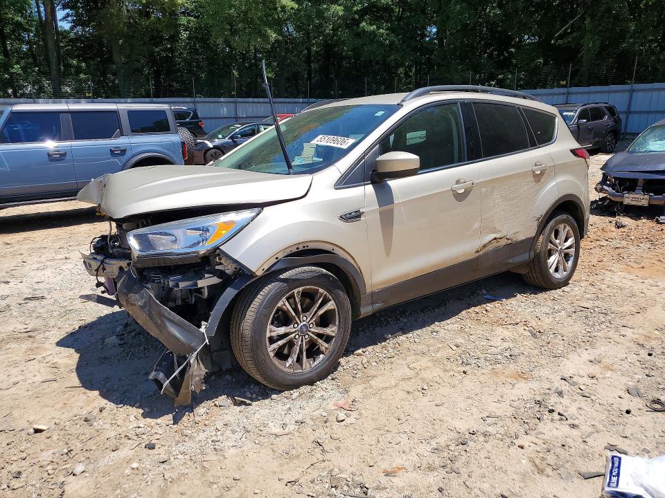 2018 FORD ESCAPE SE - 1