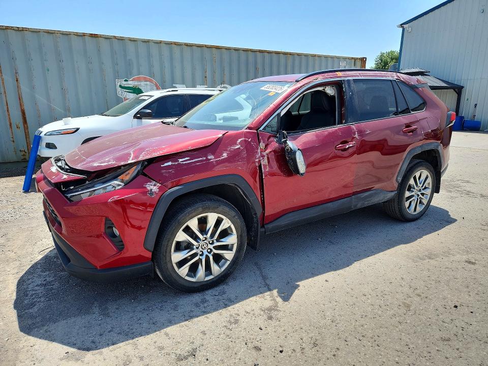 2021 TOYOTA RAV4 XLE - 1