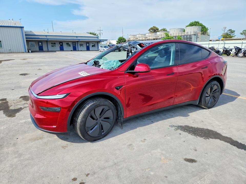 2026 TESLA MODEL Y - 1