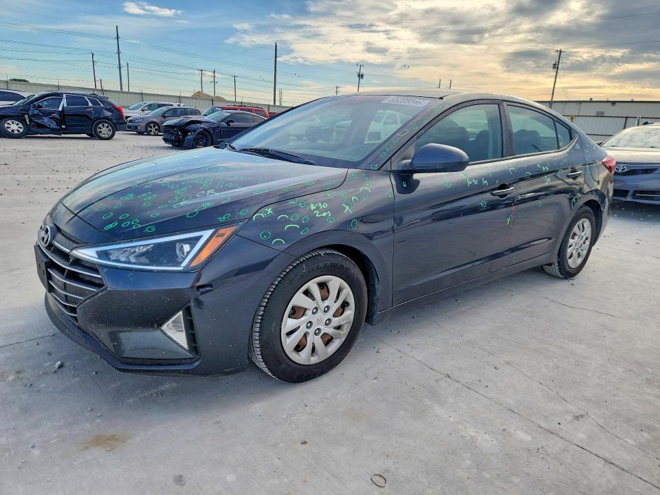 2020 HYUNDAI ELANTRA SE - 1