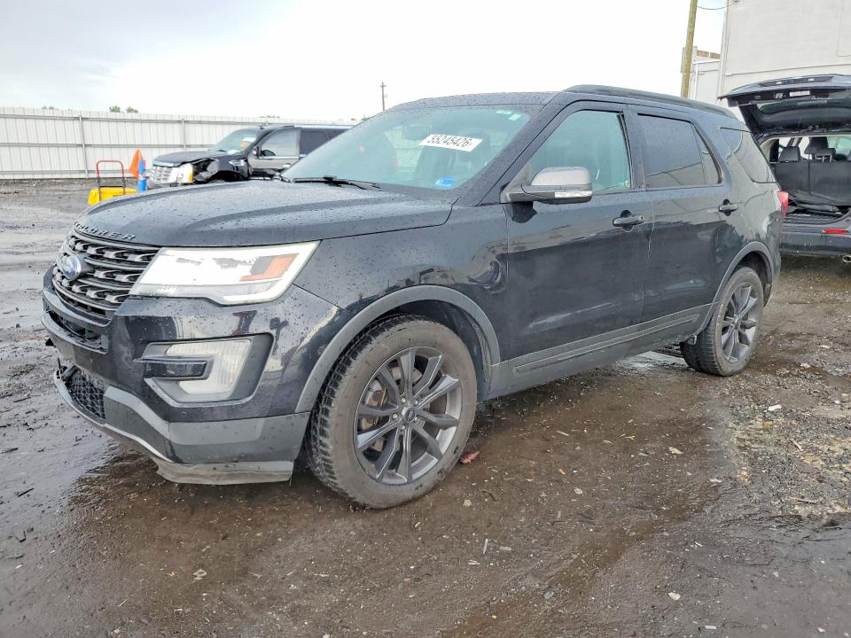 2017 FORD EXPLORER XLT - 1