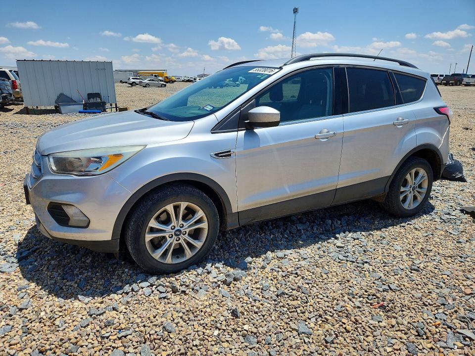 2018 FORD ESCAPE SE - 1