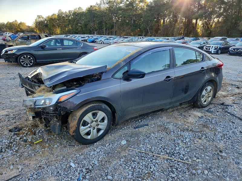 2017 KIA FORTE LX - 1