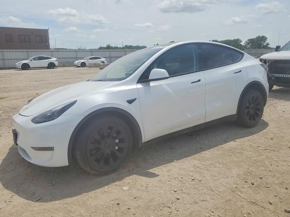 2024 TESLA MODEL Y - 1
