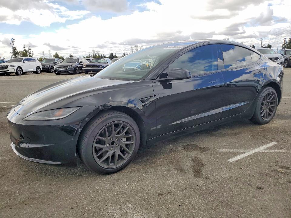 2025 TESLA MODEL 3 - 1