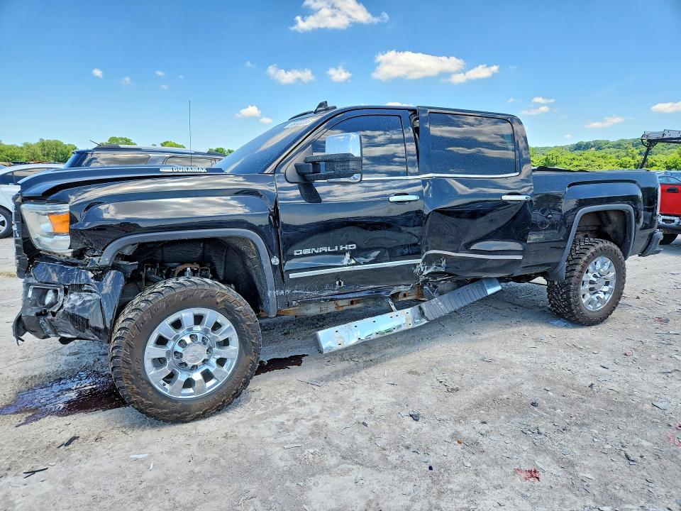 2018 GMC SIERRA K2500 DENALI - 1