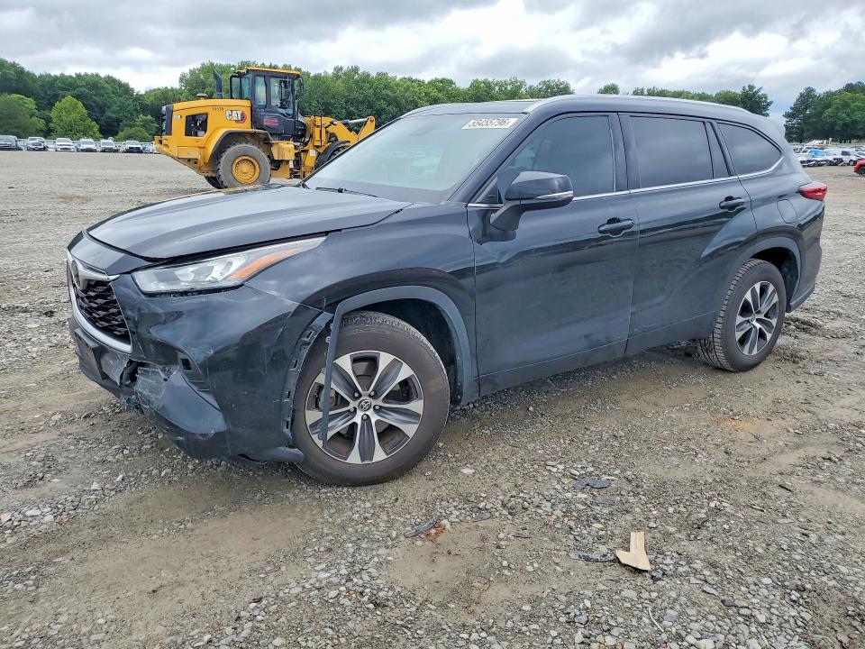 2020 TOYOTA HIGHLANDER XLE - 1