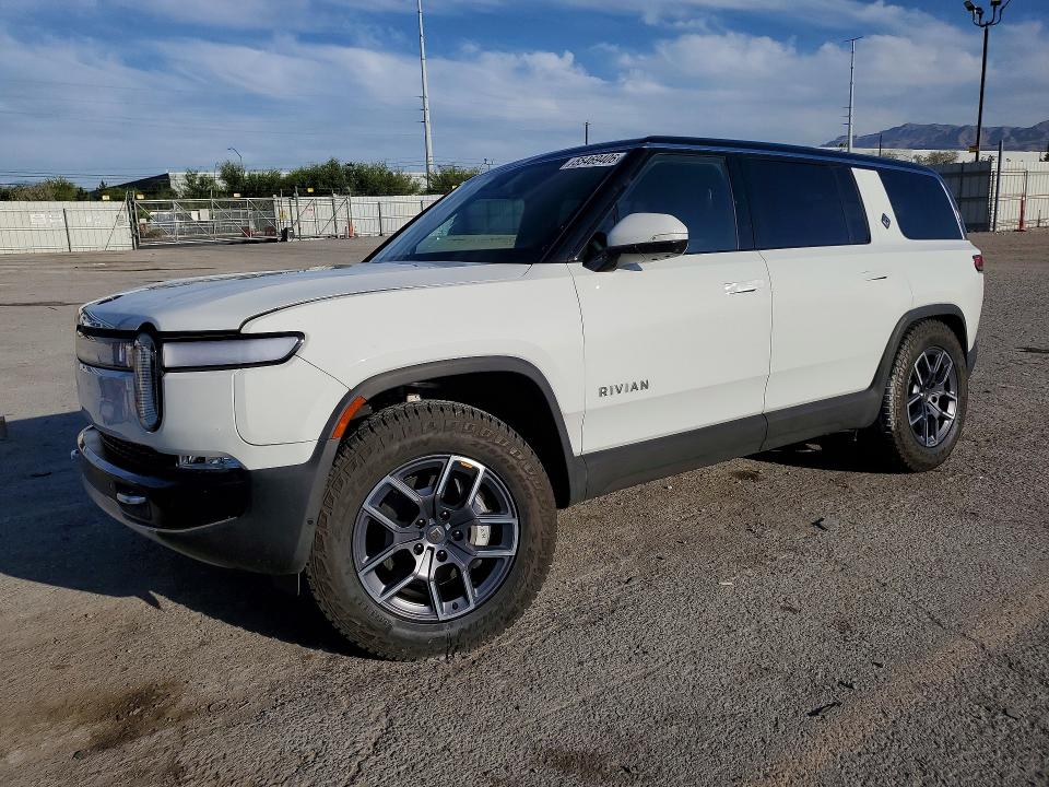 2024 RIVIAN R1S ADVENTURE - 1