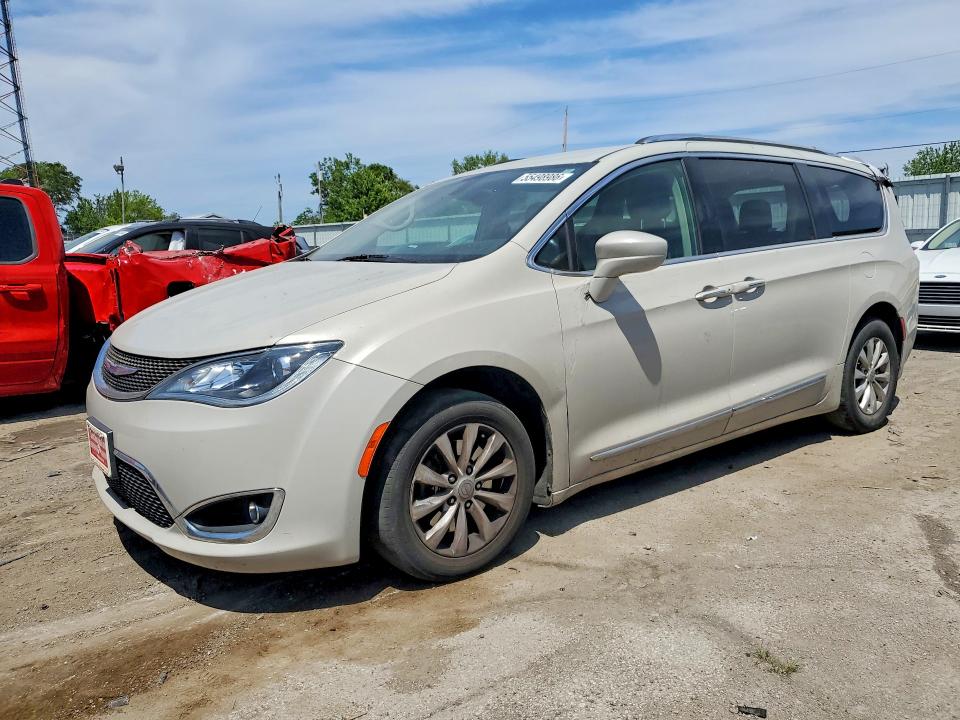2019 CHRYSLER PACIFICA TOURING L - 1