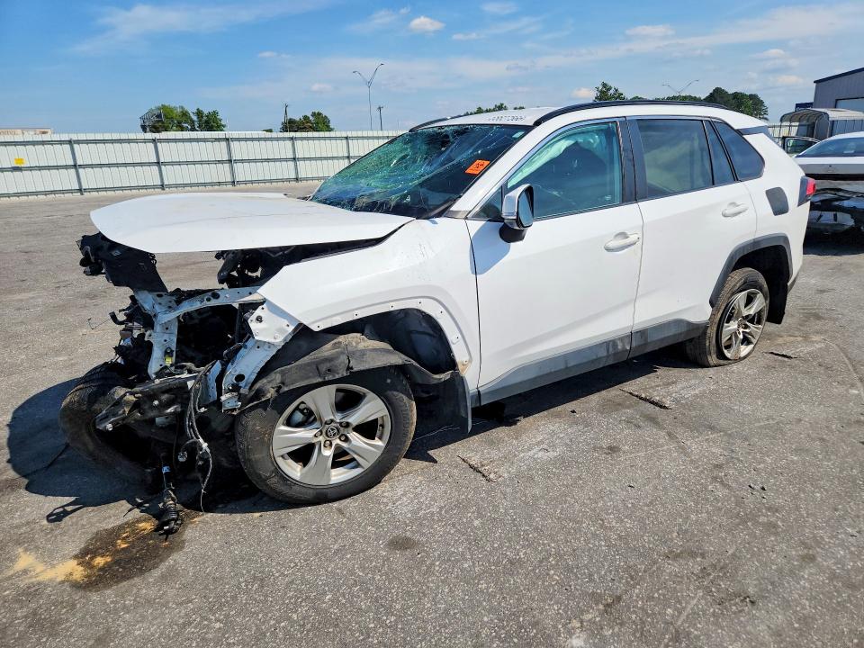2021 TOYOTA RAV4 XLE - 1