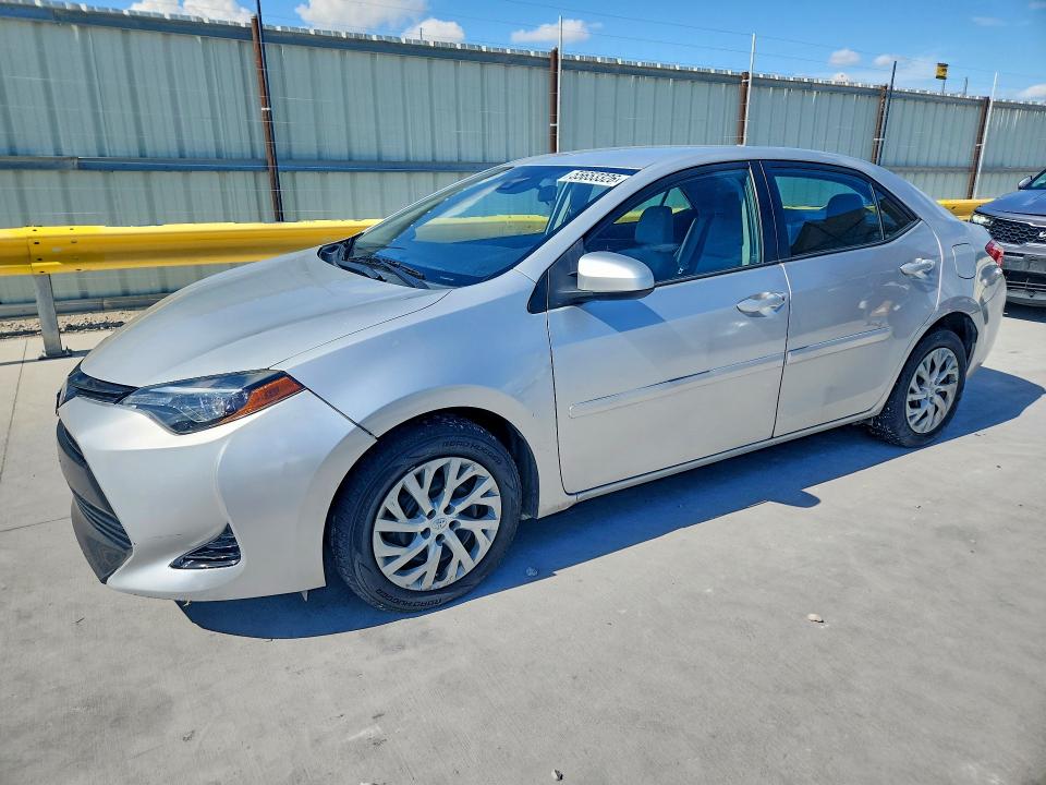 2017 TOYOTA COROLLA - 1
