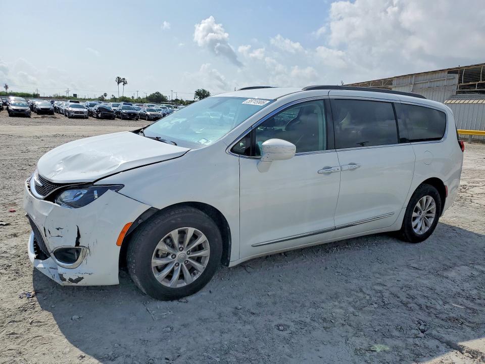 2017 CHRYSLER PACIFICA TOURING L - 1