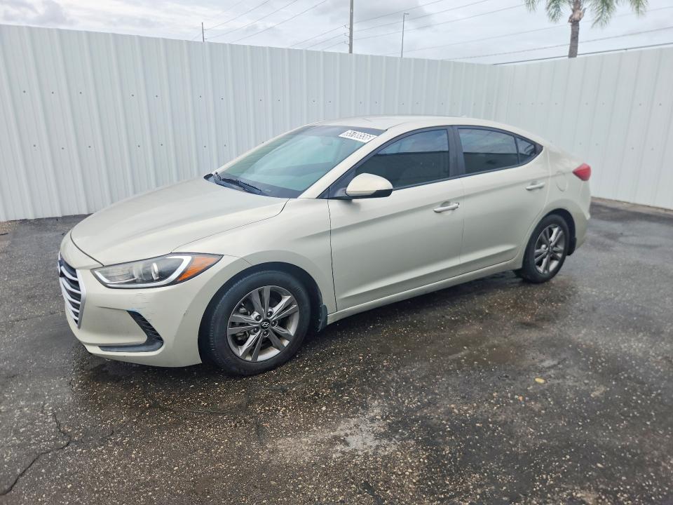 2017 HYUNDAI ELANTRA SE - 1