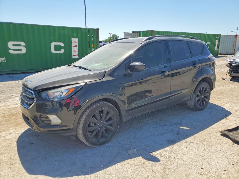 2017 FORD ESCAPE SE - 1