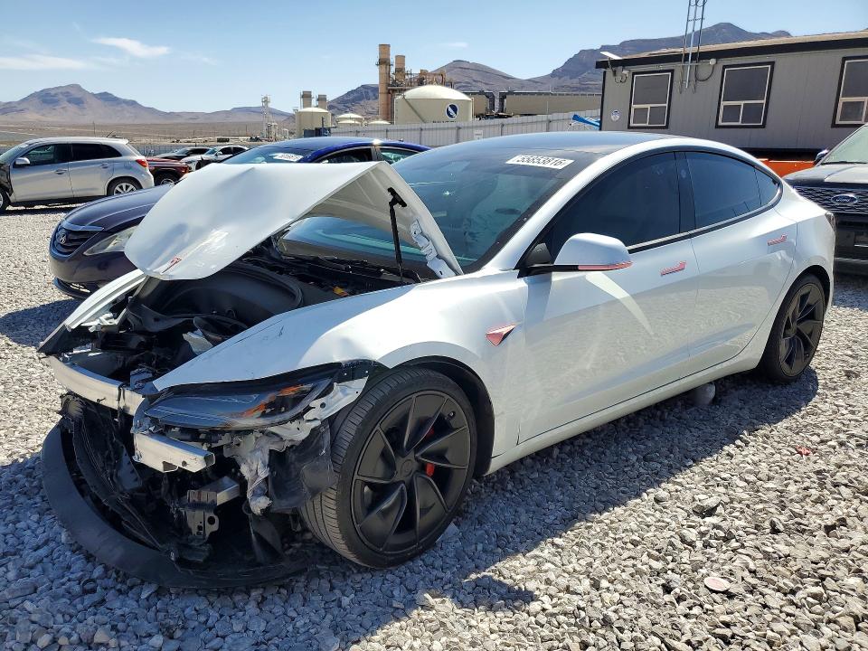 2025 TESLA MODEL 3 - 1