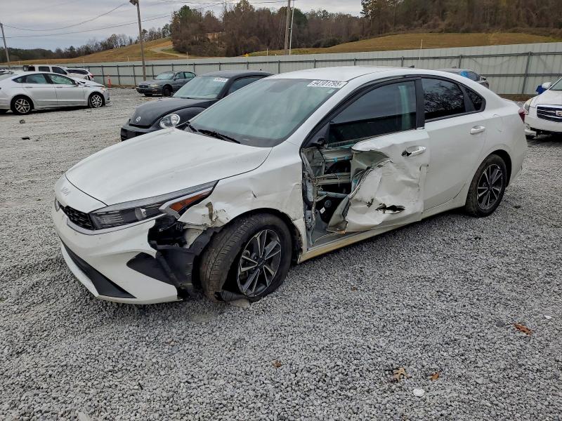 2023 KIA FORTE LX - 1