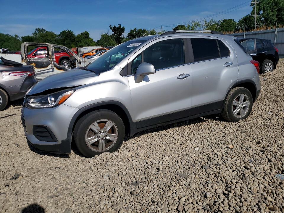 2017 CHEVROLET TRAX 1LT - 1