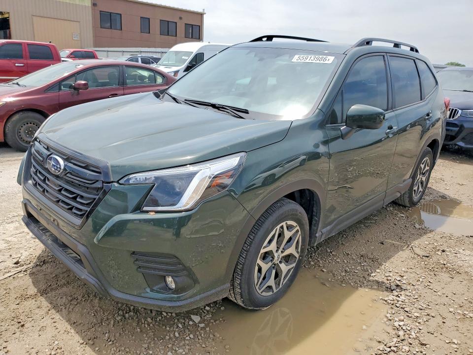 2024 SUBARU FORESTER PREMIUM - 1