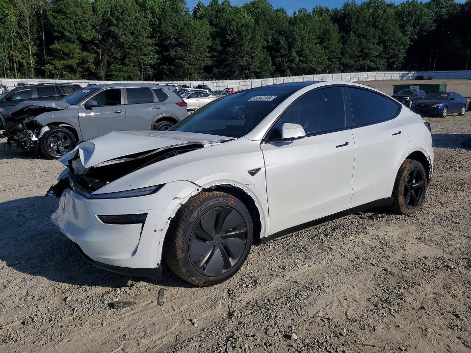 2026 TESLA MODEL Y - 1