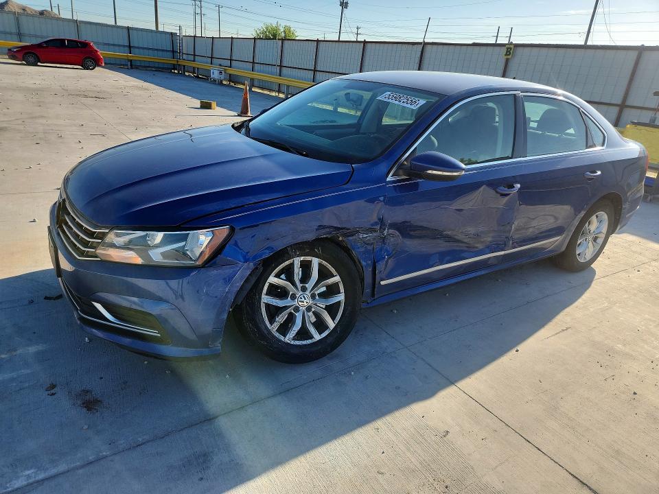 2016 VOLKSWAGEN PASSAT S - 1
