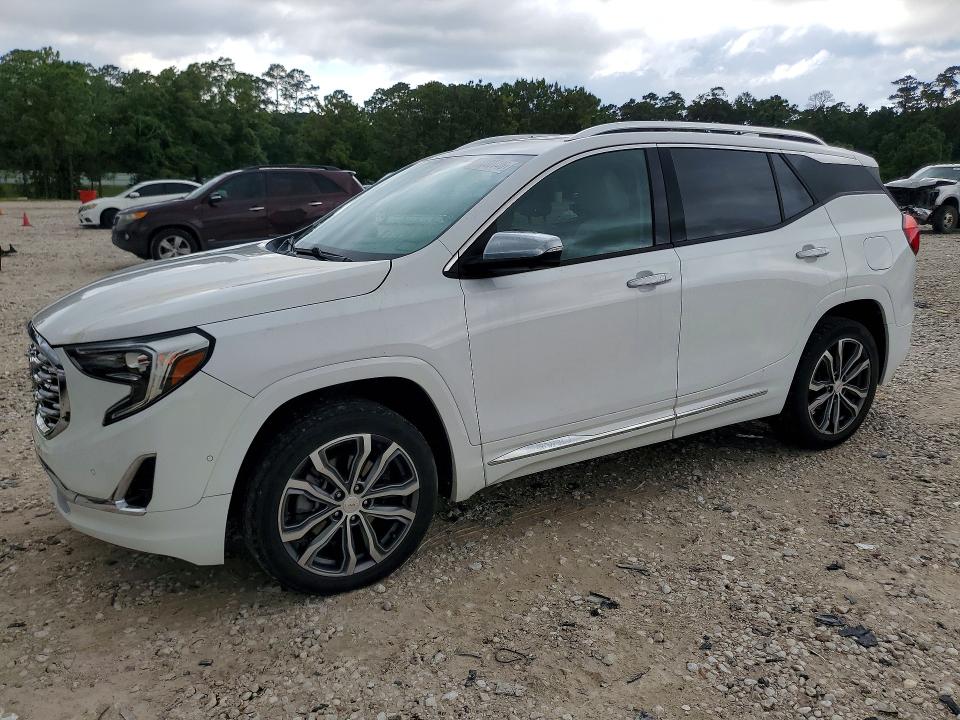 2019 GMC TERRAIN DENALI - 1