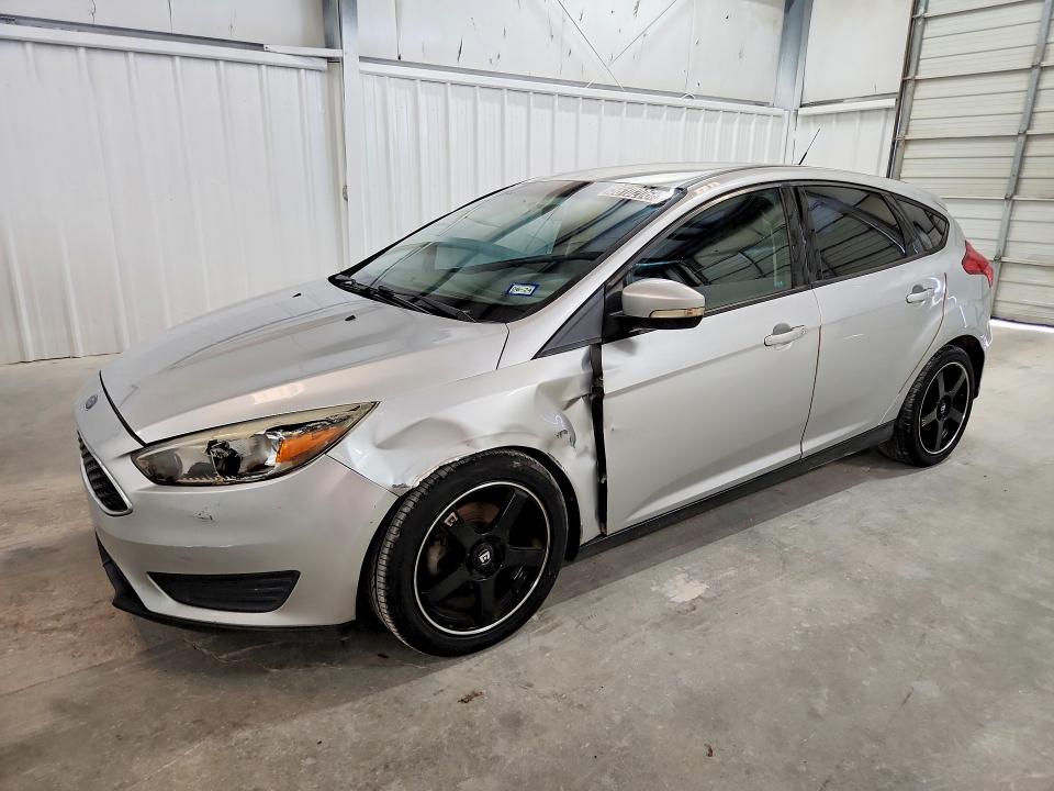 2017 FORD FOCUS SE - 1