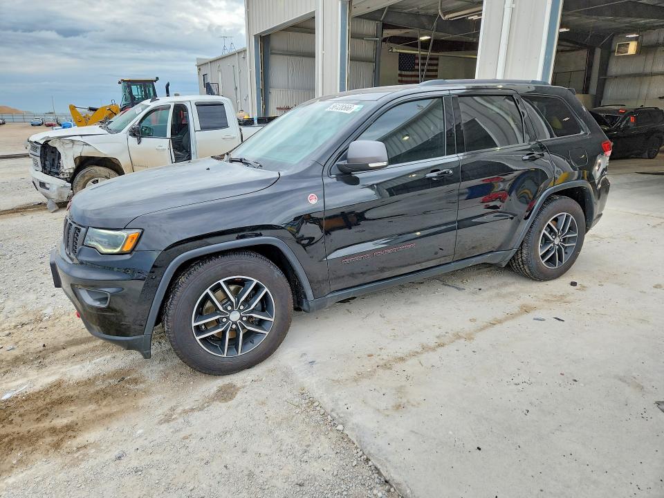 2017 JEEP GRAND CHEROKEE TRAILHAWK - 1
