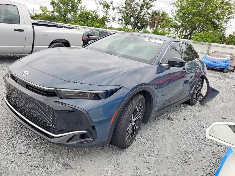 2026 TOYOTA CROWN XLE - 1