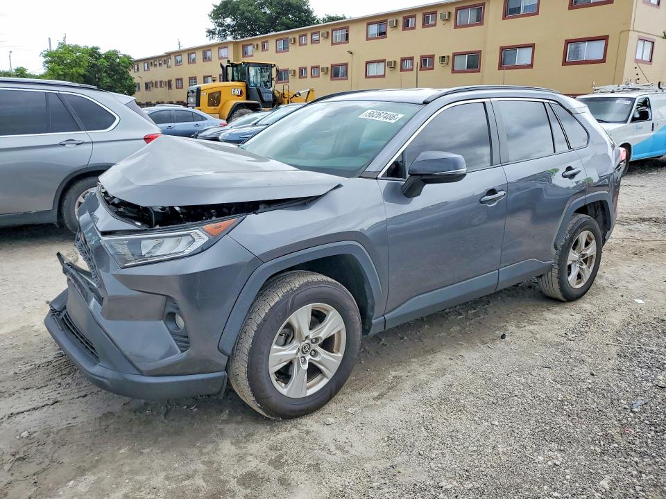 2021 TOYOTA RAV4 XLE - 1