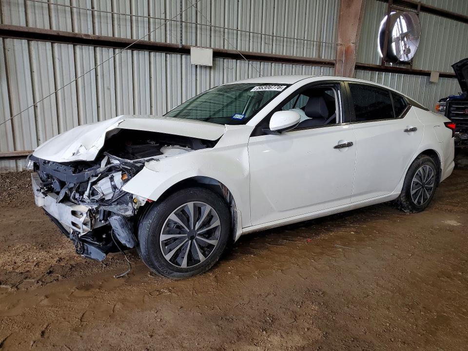 2019 NISSAN ALTIMA 4 D - 1