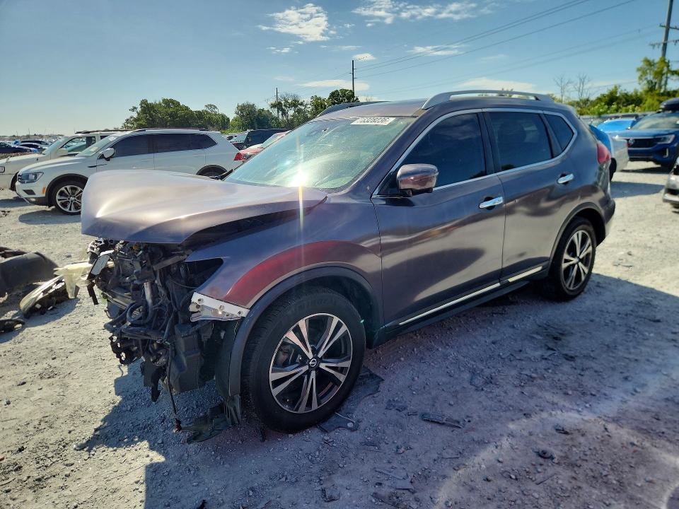 2017 NISSAN ROGUE SL - 1