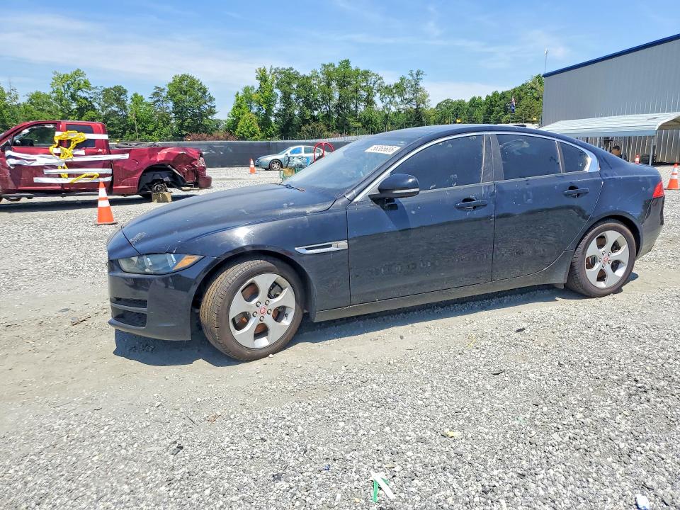 2017 JAGUAR XE - 1