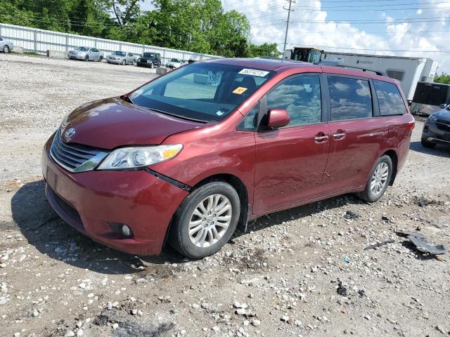 2017 TOYOTA SIENNA XLE - 1