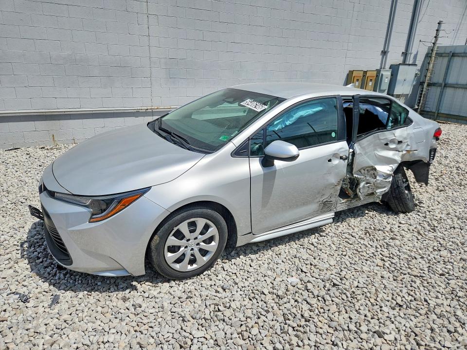 2025 TOYOTA COROLLA LE - 1