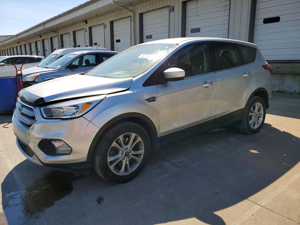 2019 FORD ESCAPE SE - 1