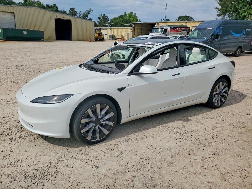 2025 TESLA MODEL 3 - 1