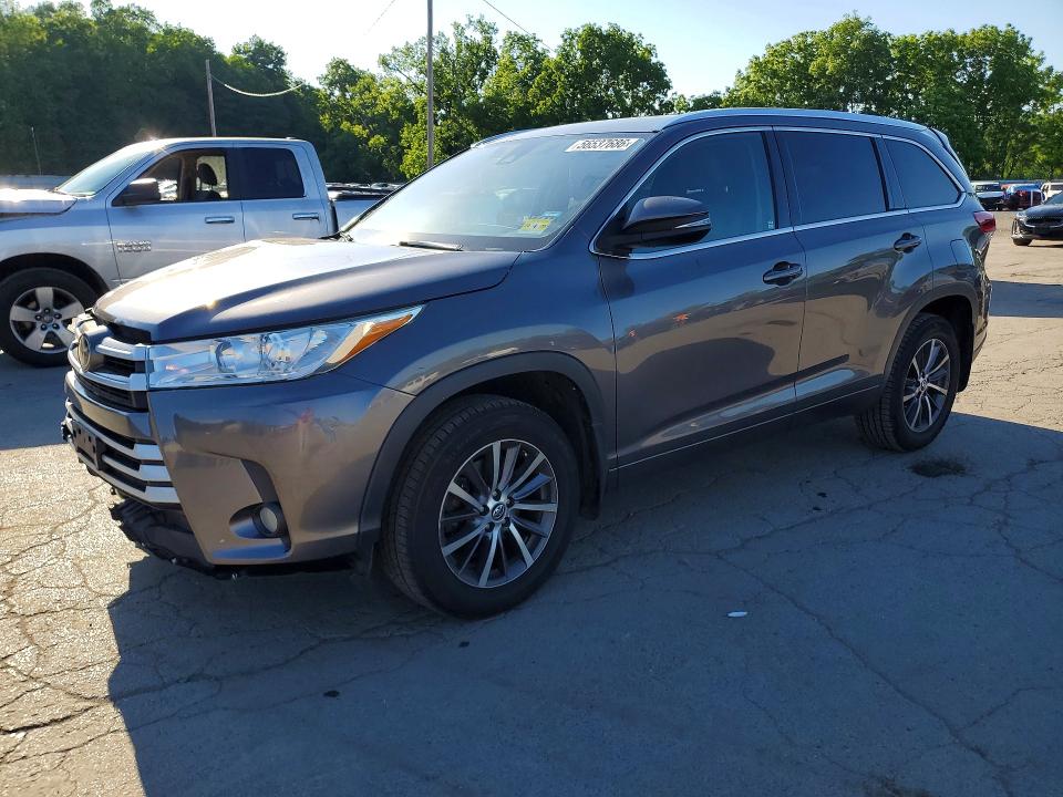 2017 TOYOTA HIGHLANDER XLE - 1