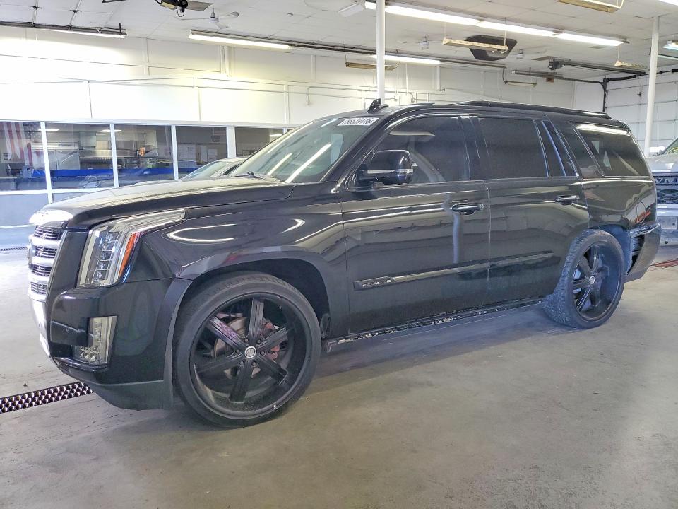 2016 CADILLAC ESCALADE PLATINUM - 1