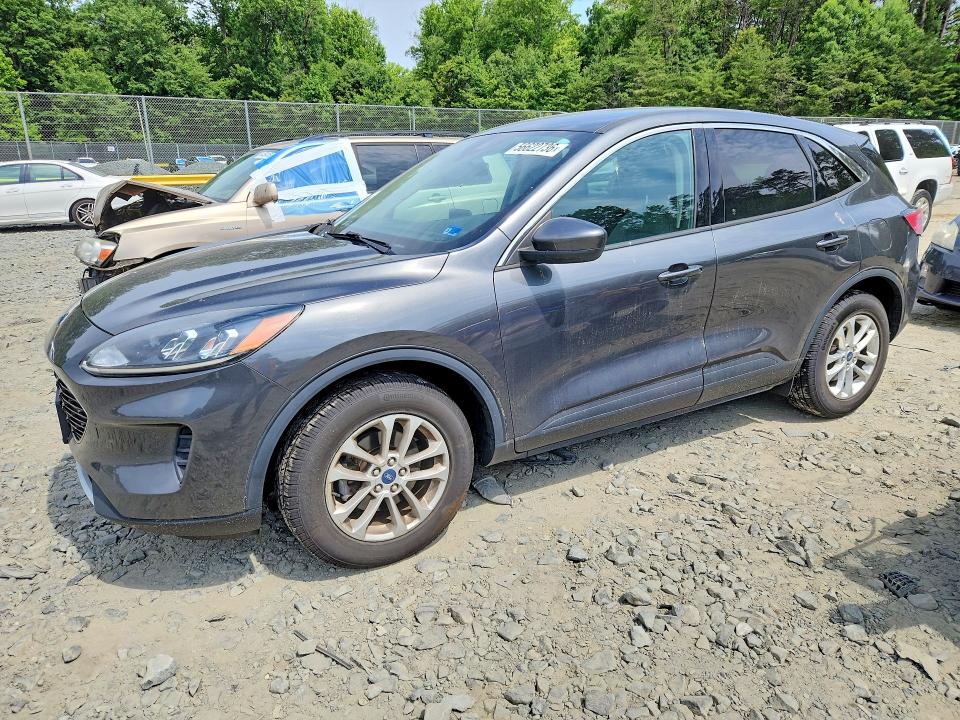 2020 FORD ESCAPE SE - 1