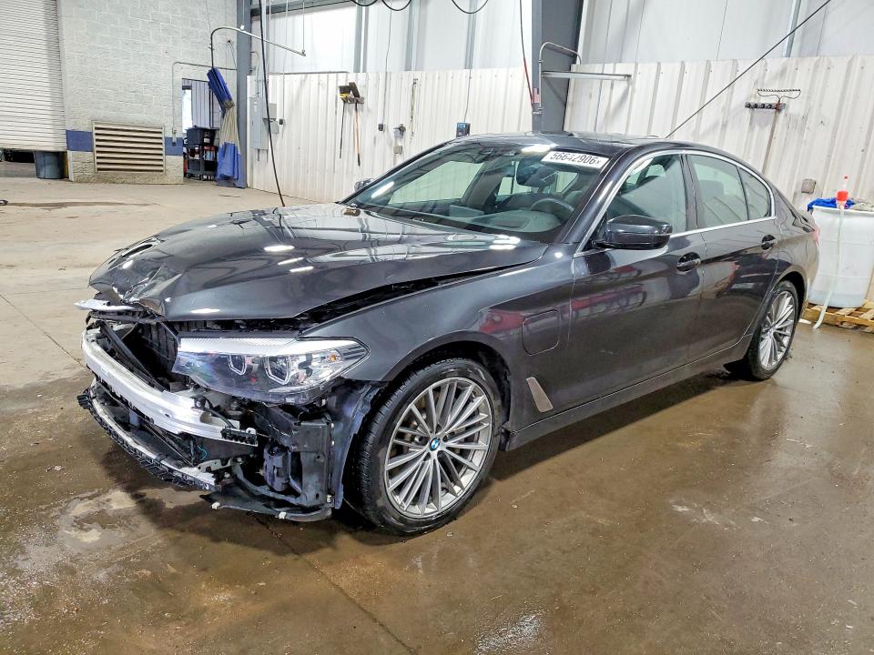 2020 BMW 530XE - 1