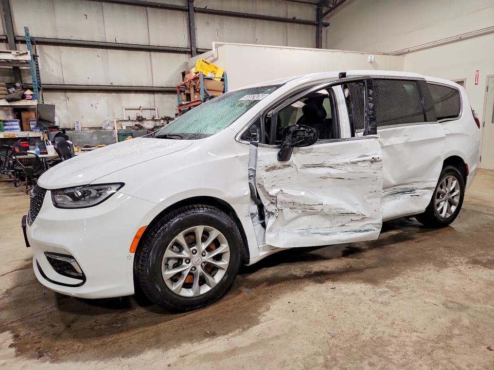 2025 CHRYSLER PACIFICA SELECT - 1