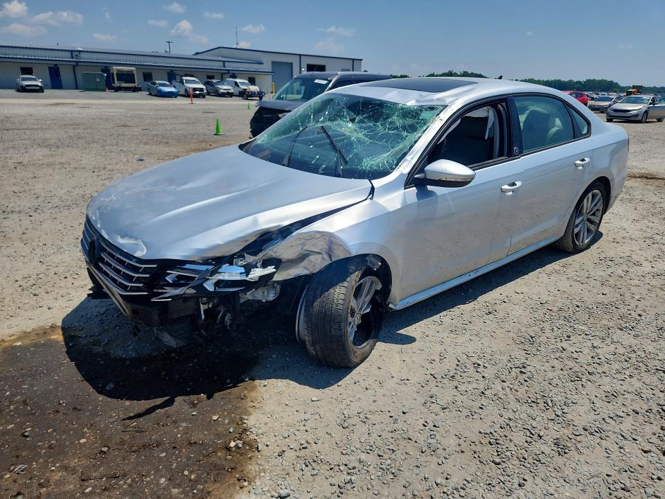 2019 VOLKSWAGEN PASSAT WOLFSBURG - 1
