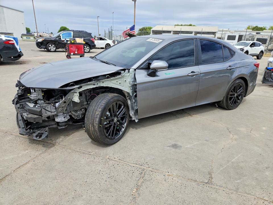 2026 TOYOTA CAMRY SE - 1