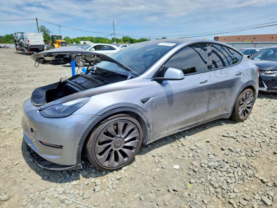 2024 TESLA MODEL Y - 1