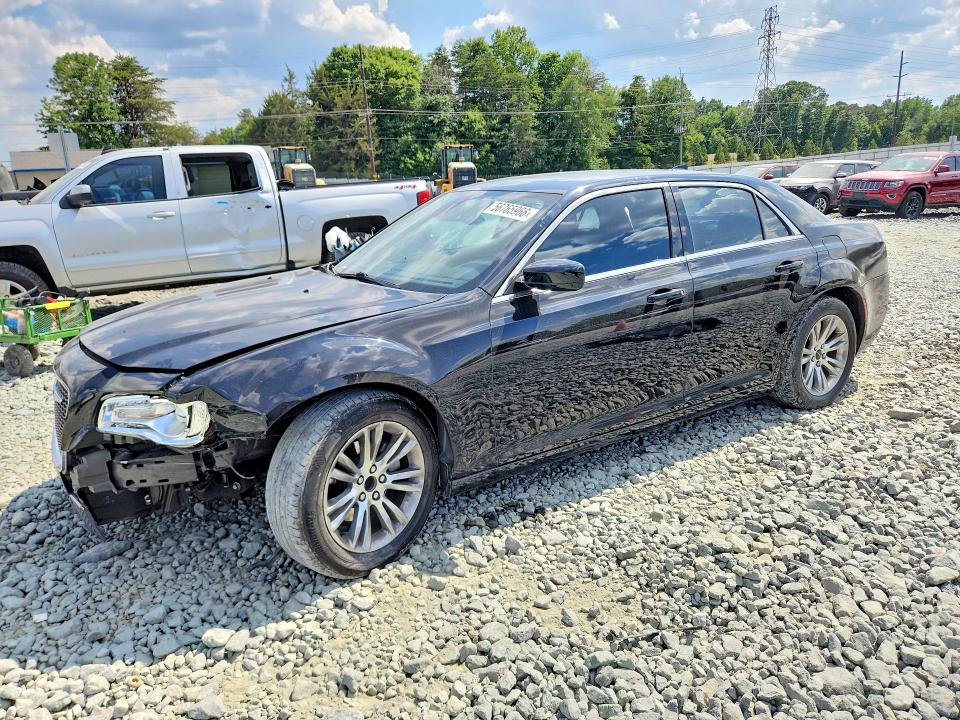 2017 CHRYSLER 300 LIMITED - 1