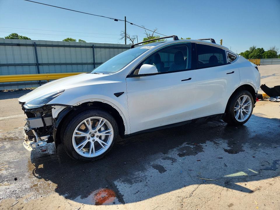2023 TESLA MODEL Y - 1