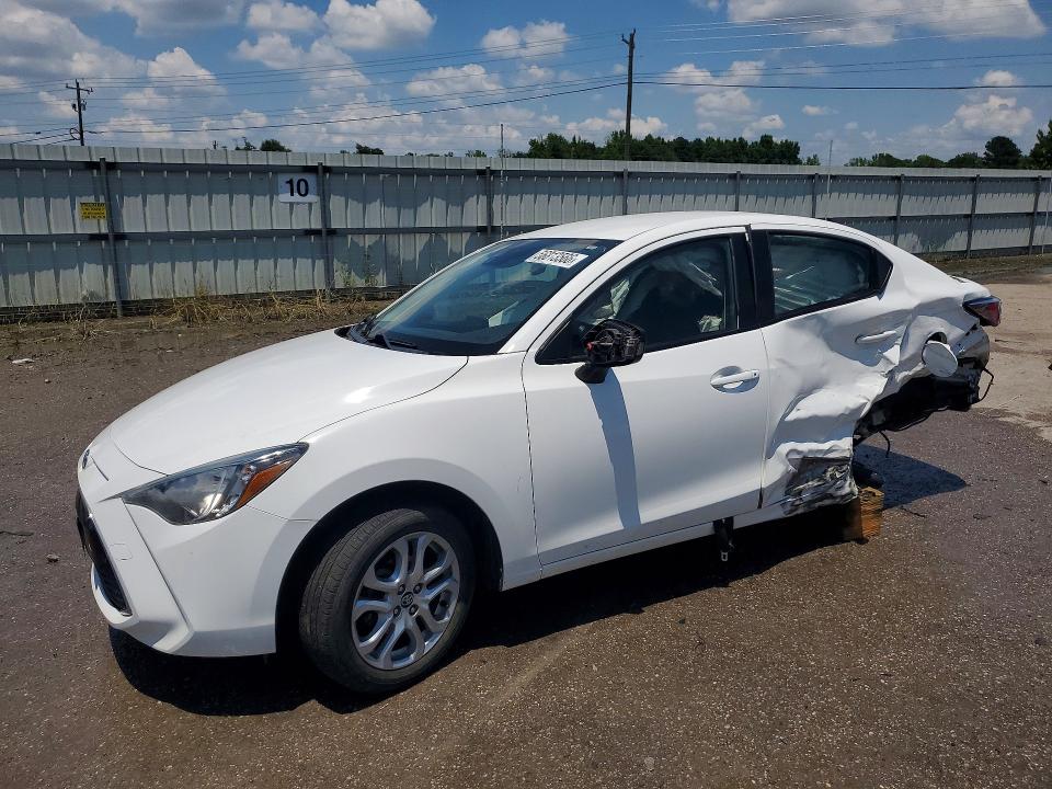 2017 TOYOTA YARIS IA BASE - 1